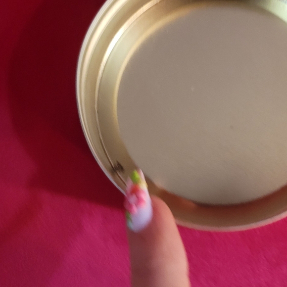 2 Rare Vintage Coca-Cola small  Tins  pre-owned. A free gift included !✨️ - Picture 7 of 10